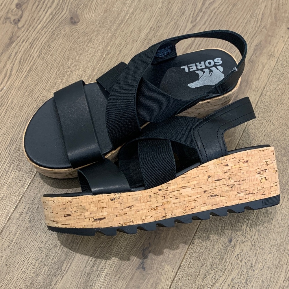 Sorel Women's Black Sandals - Picture 2 of 2